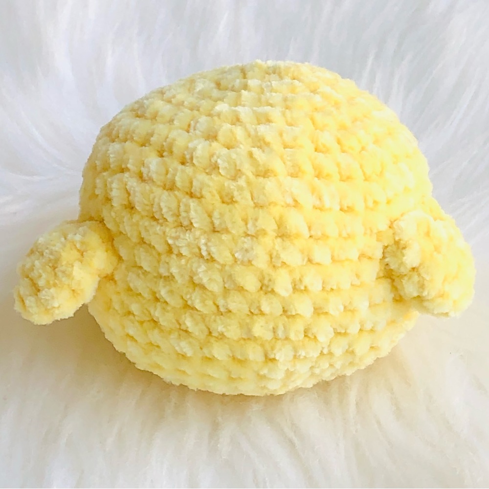 Handmade Crochet Baby Chick 1 pc - Picture 5 of 6